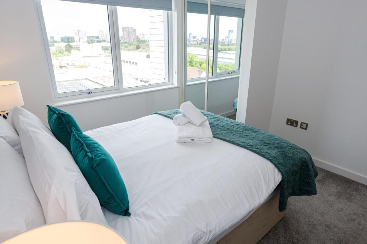 Contemporary 2 Bedroom Duplex In Salford Manchester Buitenkant foto