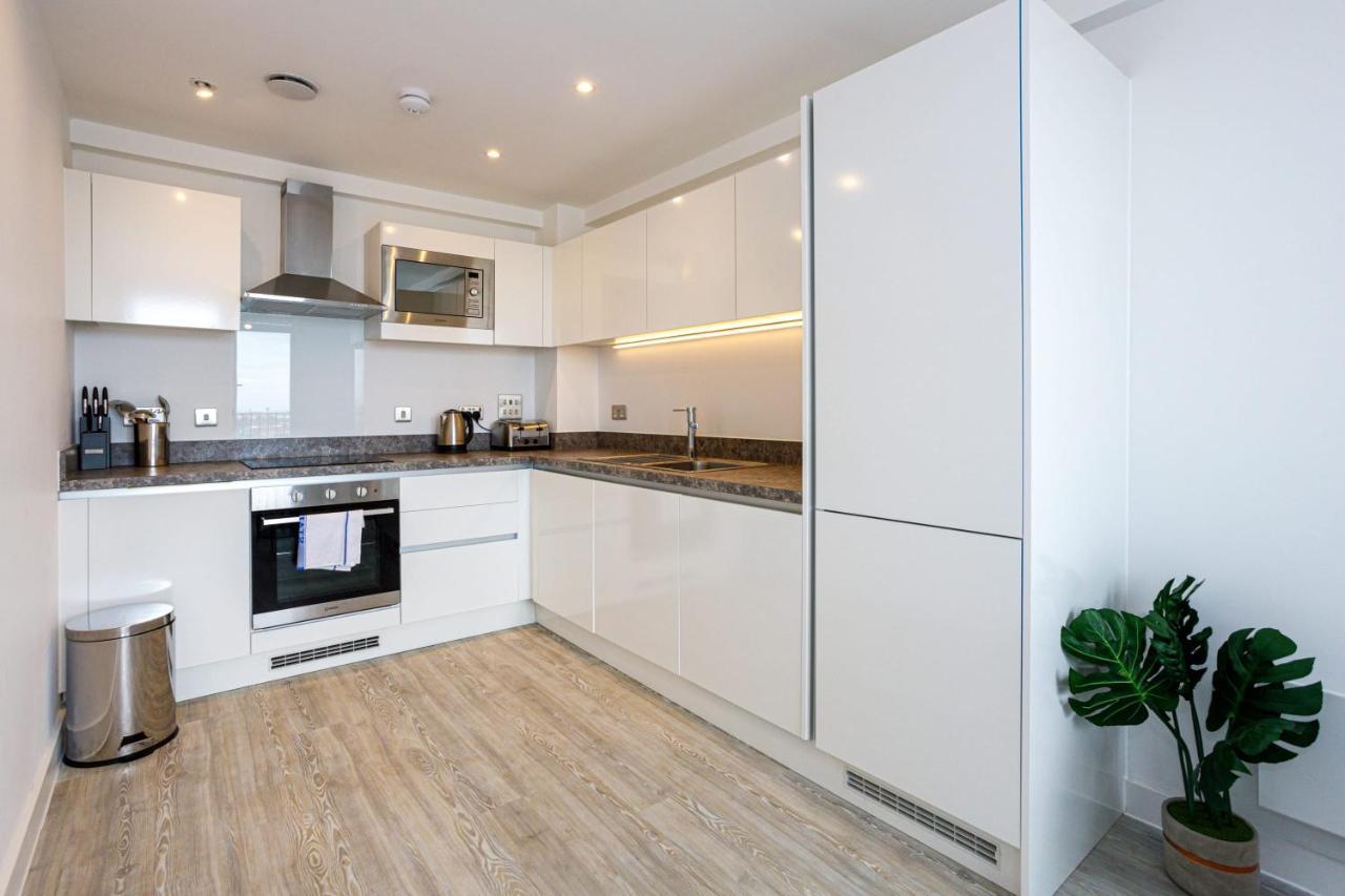 Contemporary 2 Bedroom Duplex In Salford Manchester Buitenkant foto