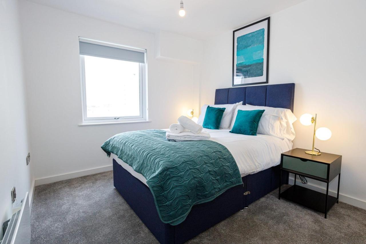 Contemporary 2 Bedroom Duplex In Salford Manchester Buitenkant foto