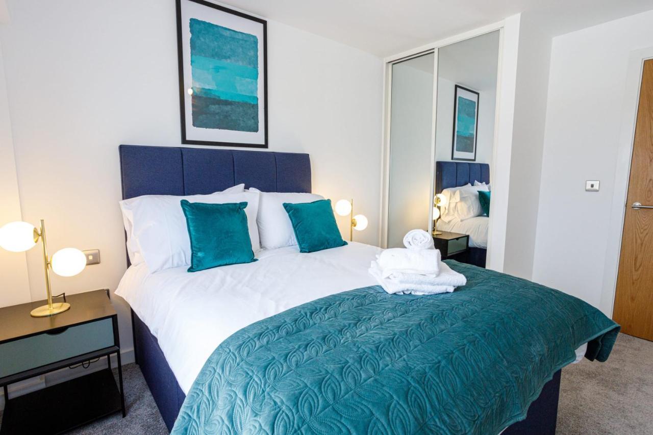 Contemporary 2 Bedroom Duplex In Salford Manchester Buitenkant foto